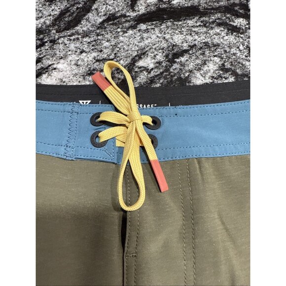Roark Passage 16” Side Panel Boardshorts Military Green Mens Size 28 NWT RB471 - Picture 5 of 11